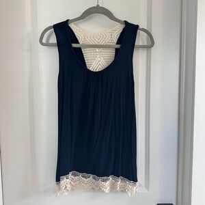 Paper moon sleeveless blouse, size small